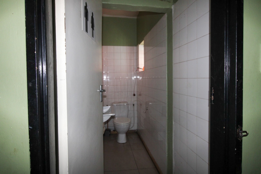 To Let Commercial Property for Rent in Paarden Eiland Western Cape